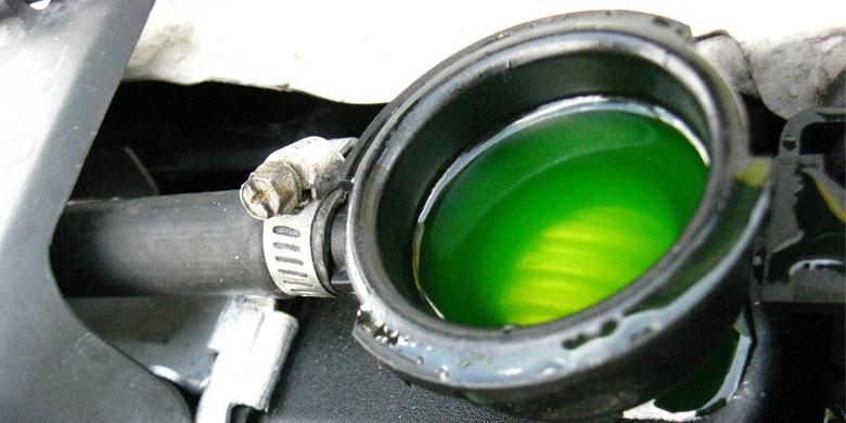 Pop's Auto Electric & AC of Orlando is the place to have automotive fluid flush in Orlando